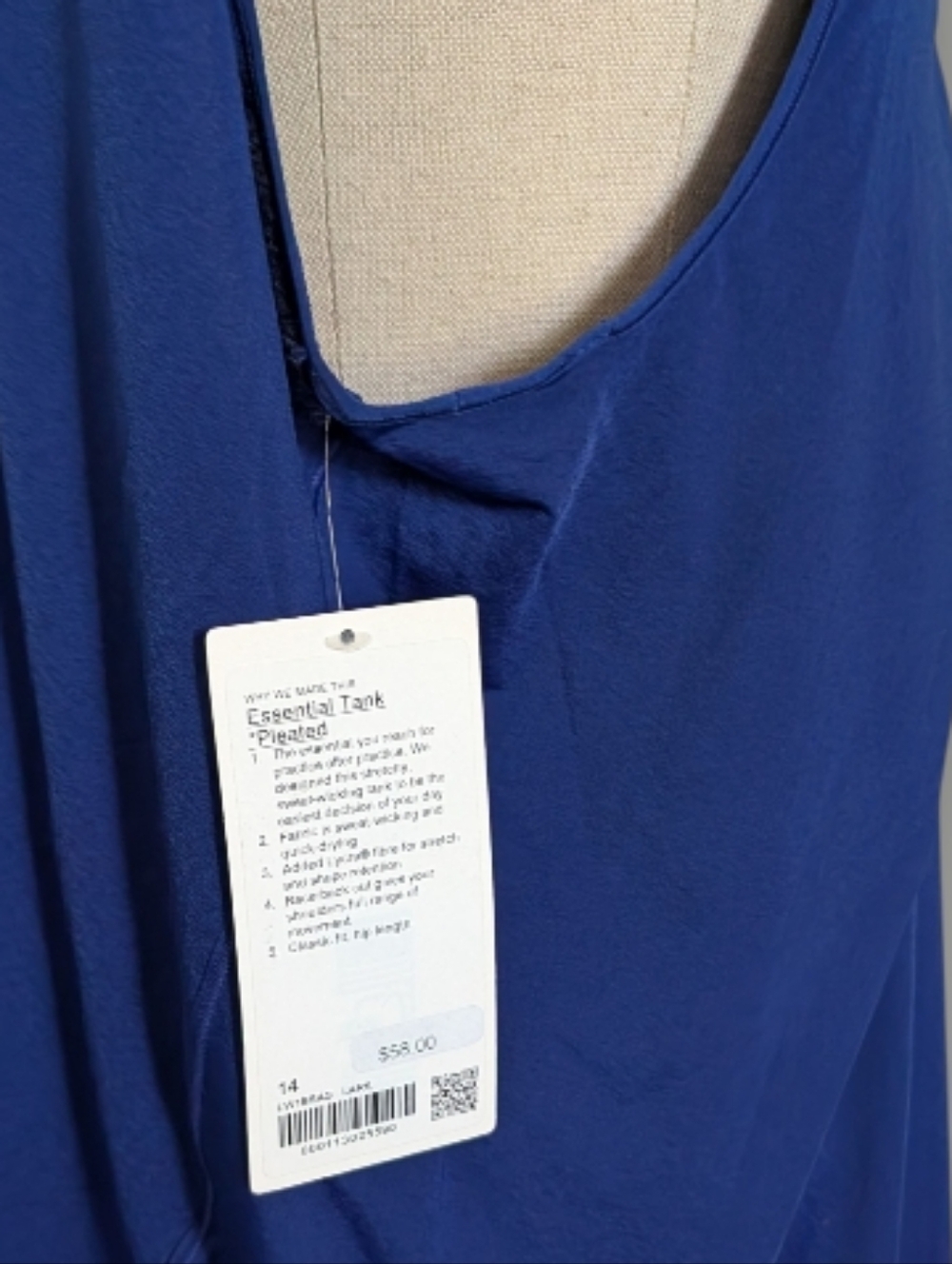 Lululemon NWT Essential Tank Top Pleated - Picture 8 of 11